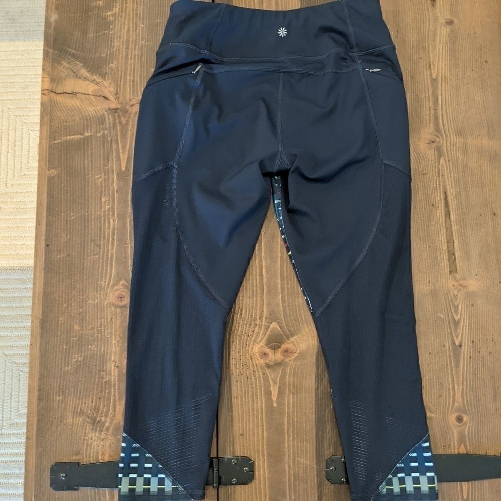 Athleta Blue Timeless Contender Leggings Medium - Picture 5 of 9